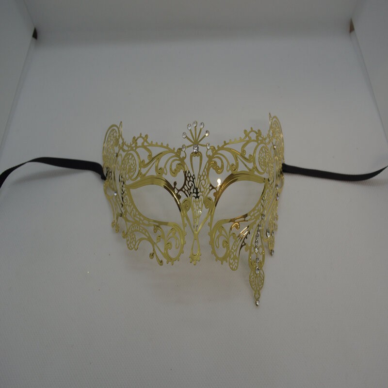 Masque rigide métal doré