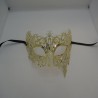 Masque rigide métal doré